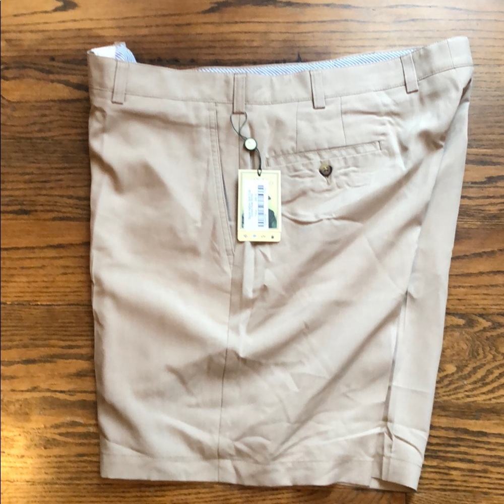 Donald Ross Men’s Khaki shorts